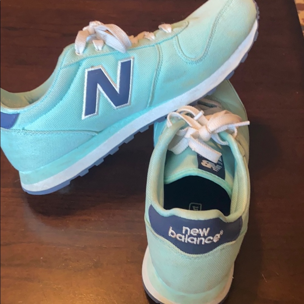 New Balance Tennis Shoes